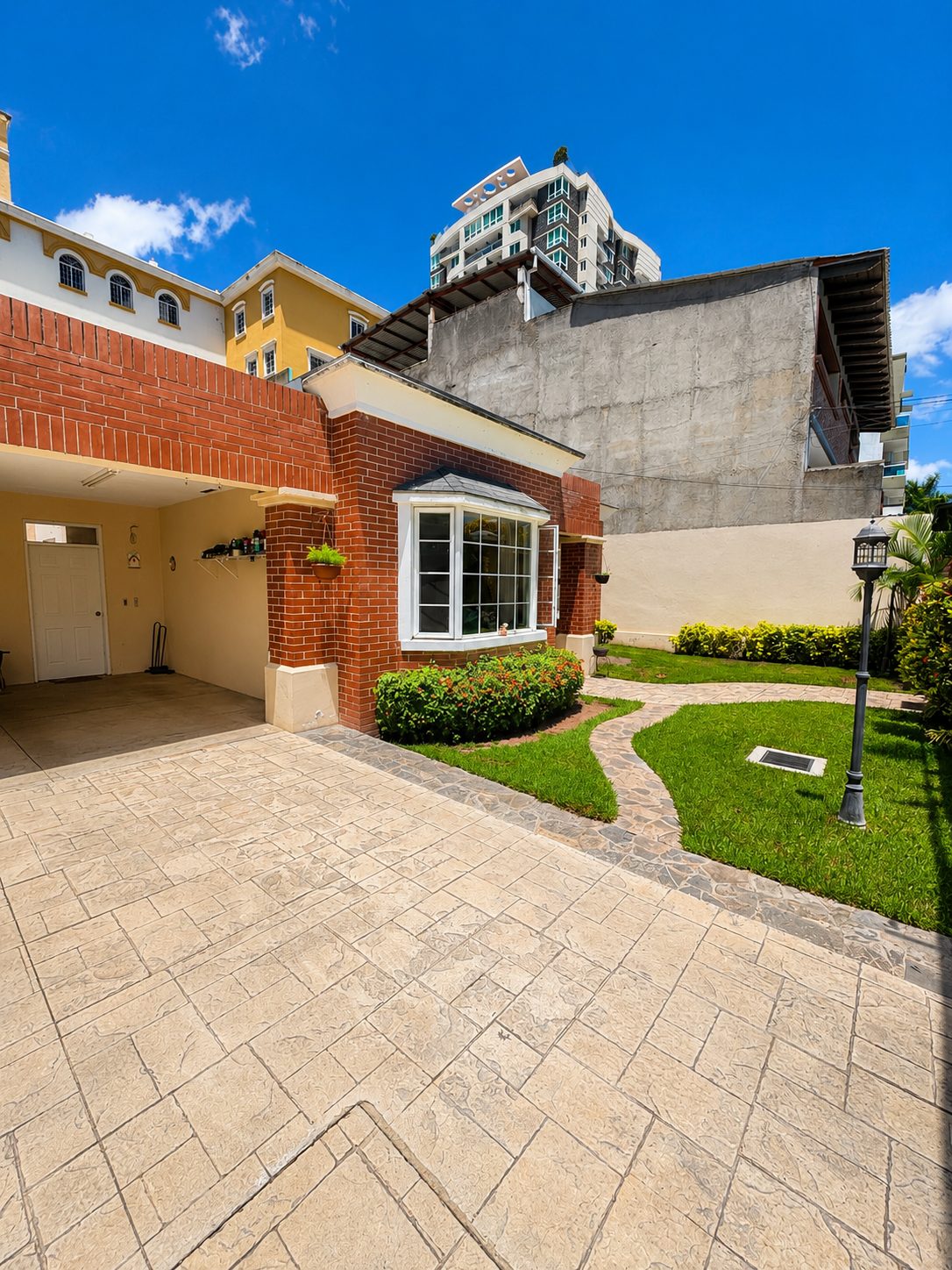 Casa en Residencial La Hacienda