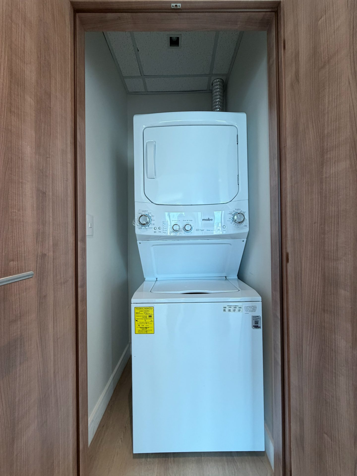 Apartamento en Torre Avalon