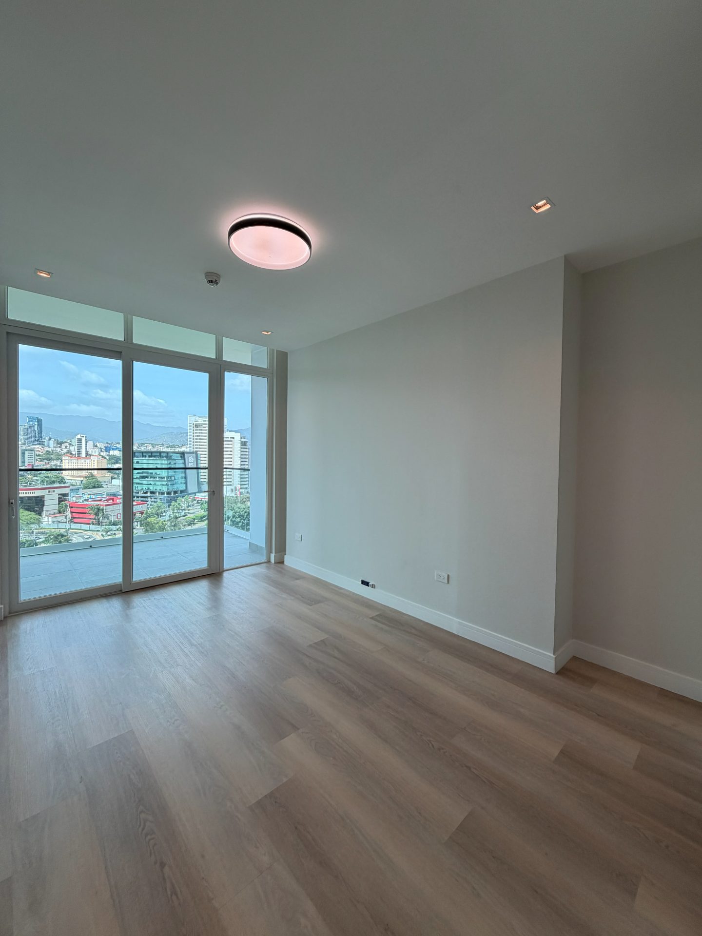 Apartamento en Torre Avalon
