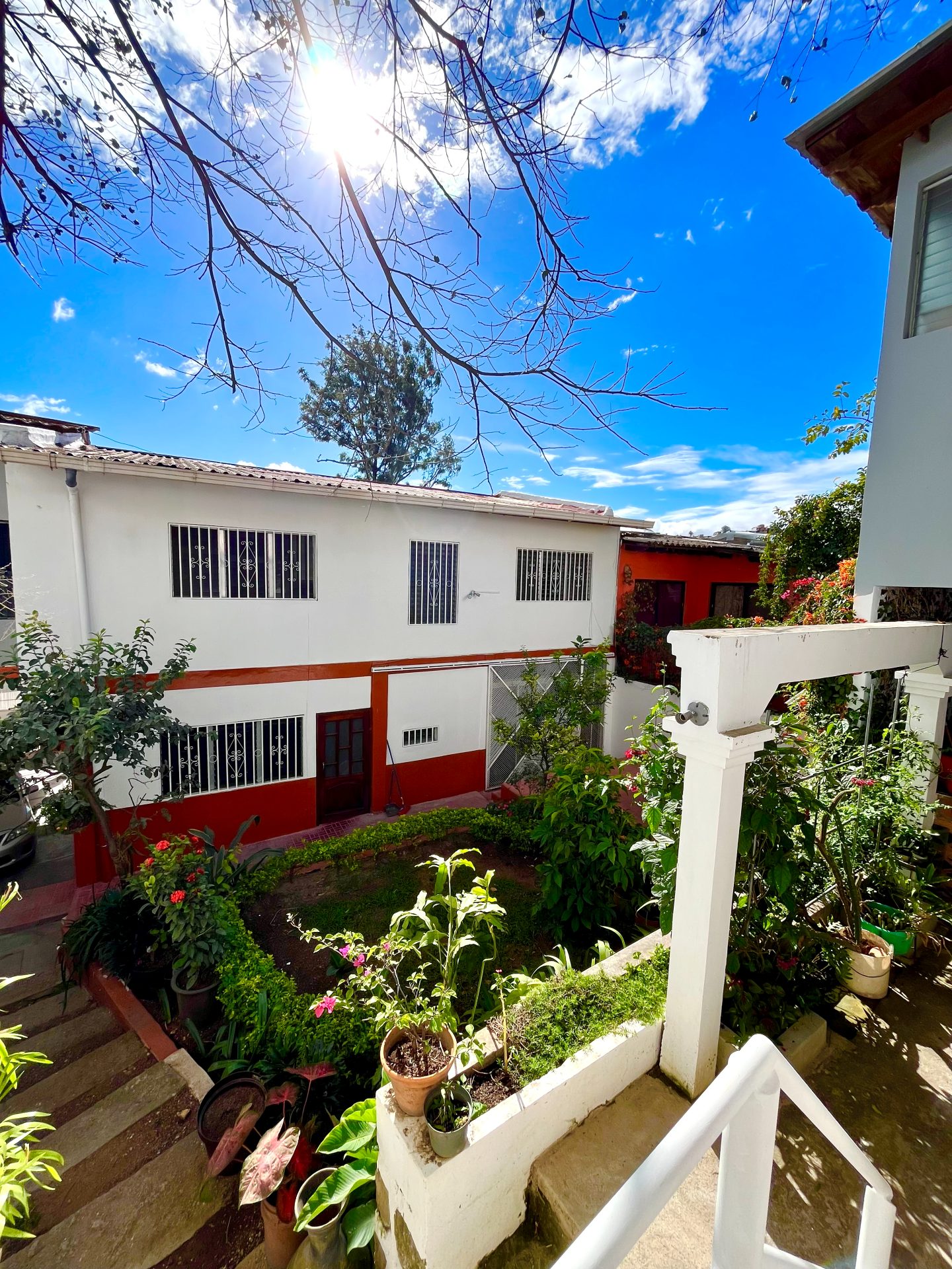 Casa con apartamento en Colonia Interamericana